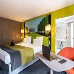 Mercure Paris Ouest Germain 4*