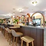 Mercure Paris Ouest Germain 4*