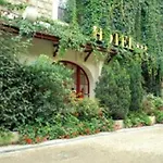 Mercure Paris Ouest Germain מלון סן-ז'רמן-אן-לה