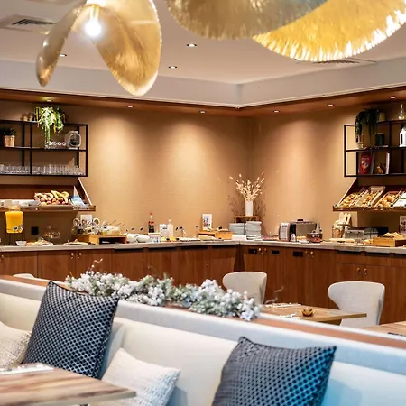 Mercure Paris Ouest Germain 4*