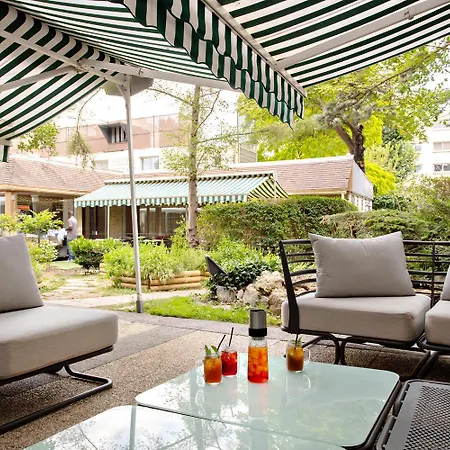 Mercure Paris Ouest Germain סן-ז'רמן-אן-לה