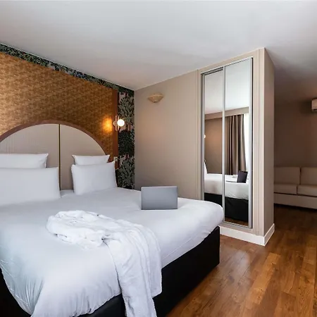 Szálloda Mercure Paris Ouest Germain 4*