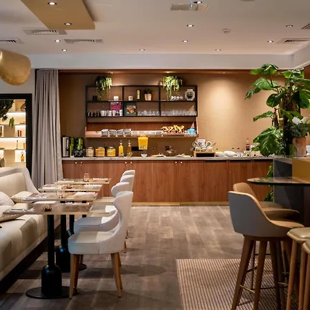 Mercure Paris Ouest Germain מלון 4*
