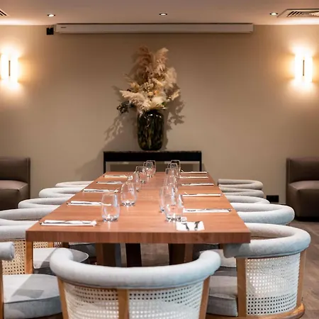 Mercure Paris Ouest Germain 4*