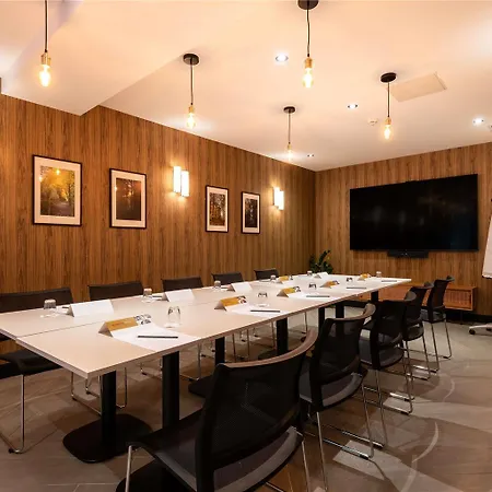 Mercure Paris Ouest Germain Hotel