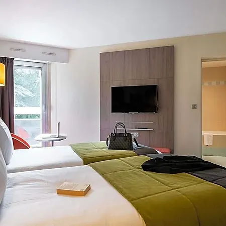 Mercure Paris Ouest Germain 4*