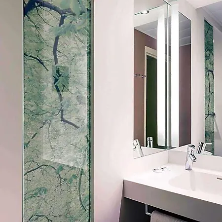 Szálloda Mercure Paris Ouest Germain 4*