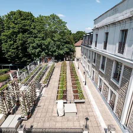 Mercure Paris Ouest Germain Hotel 4*