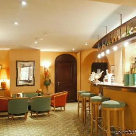 מלון Mercure Paris Ouest Germain סן-ז'רמן-אן-לה