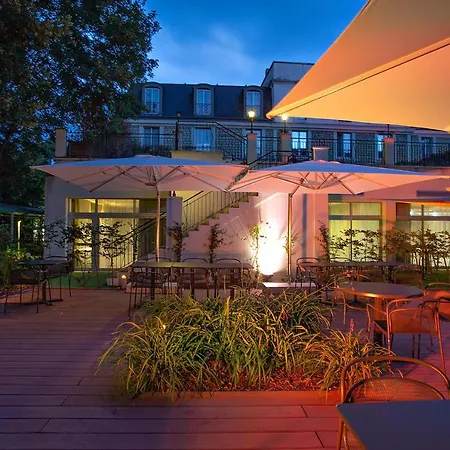 Mercure Paris Ouest Germain 4*