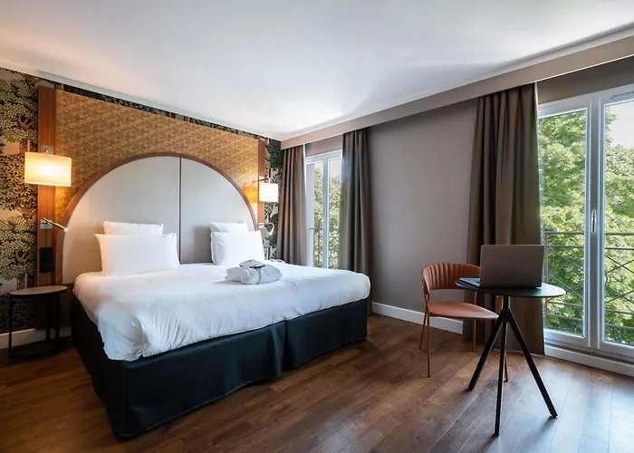 ホテル Mercure Paris Ouest Germain 4*
