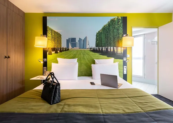 Mercure Paris Ouest Germain ホテル